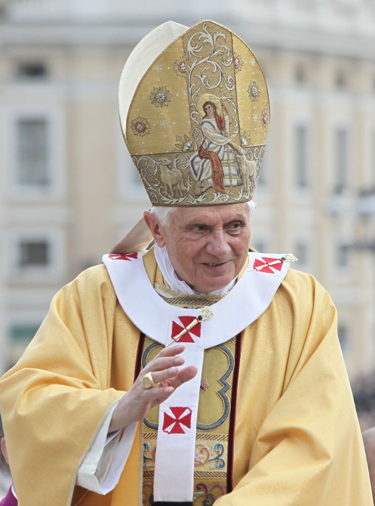 Imagem de Bento XVI, usada em contexto informativo sobre o caráter histórico de seu funeral.